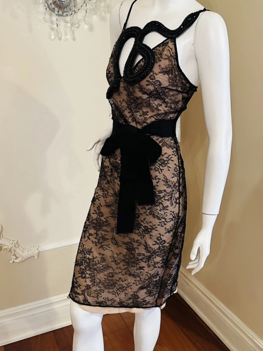 GUCCI SNAKE BLACK EMBROIDERY Silk Lined CHANTILLY LACE DRESS SIZE 42 IT - Picture 6 of 16